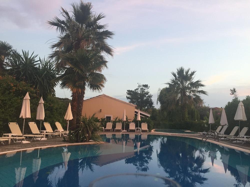 Ilena Hotel Ахарави Екстериор снимка