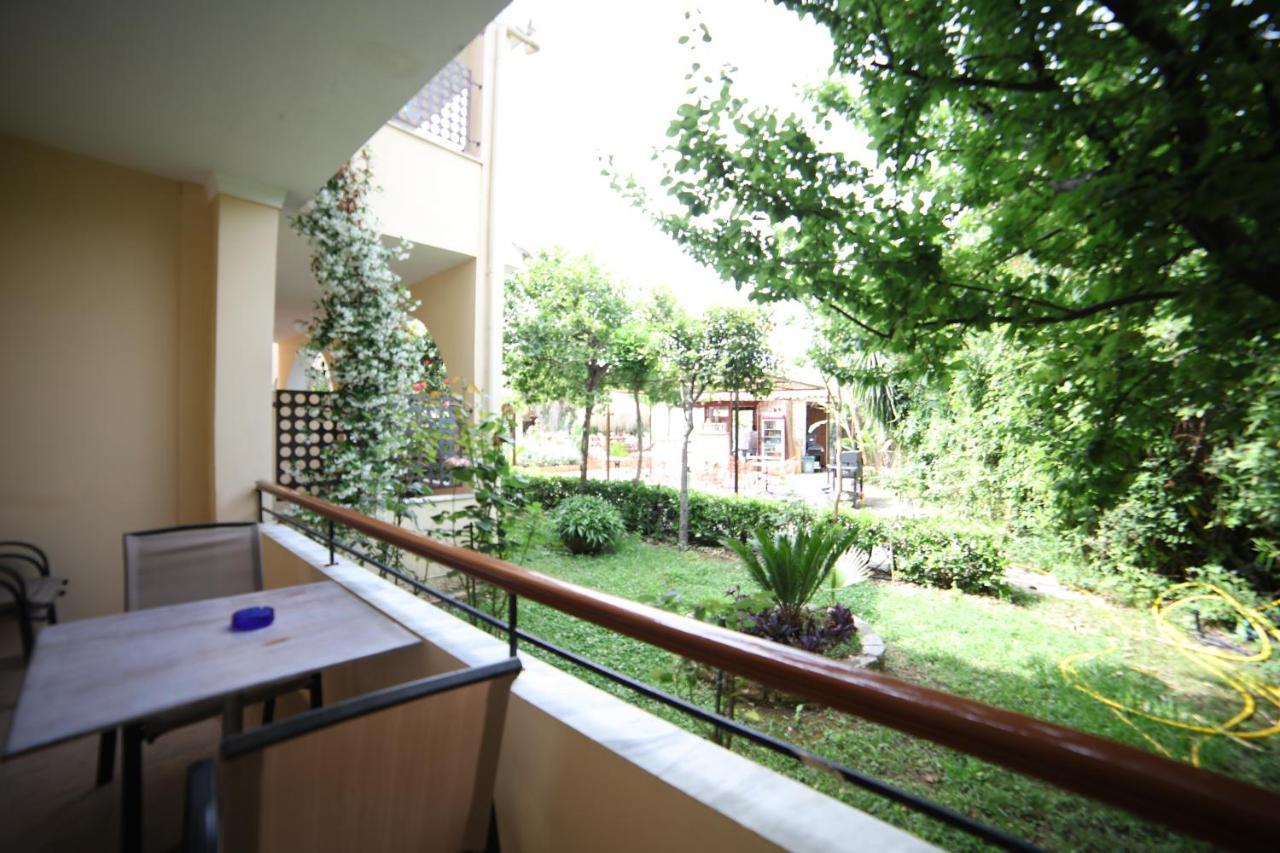 Ilena Hotel Ахарави Екстериор снимка