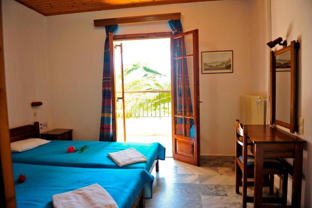 Ilena Hotel Ахарави Стая снимка